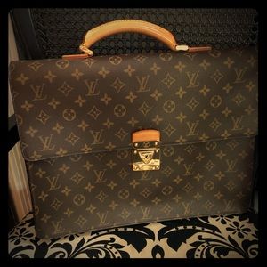 Louis Vuitton Laptop case/tote